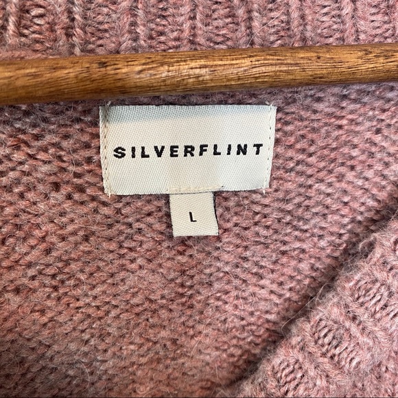Silverflint | Block Color Sweater - Picture 4 of 5